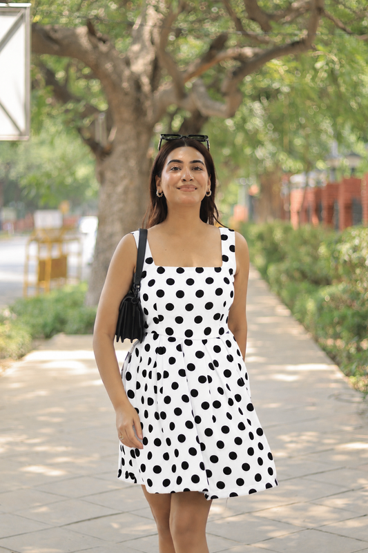 The Vanilla & Noir dress