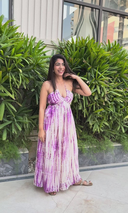 The Whispers in Purple dress